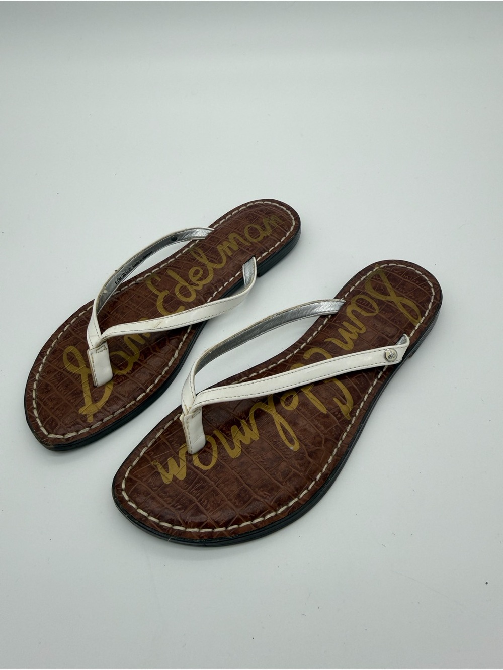 Sam Edelman "Gracie" flip-flops white Thong Sandals with Brown Footbed size 6.5